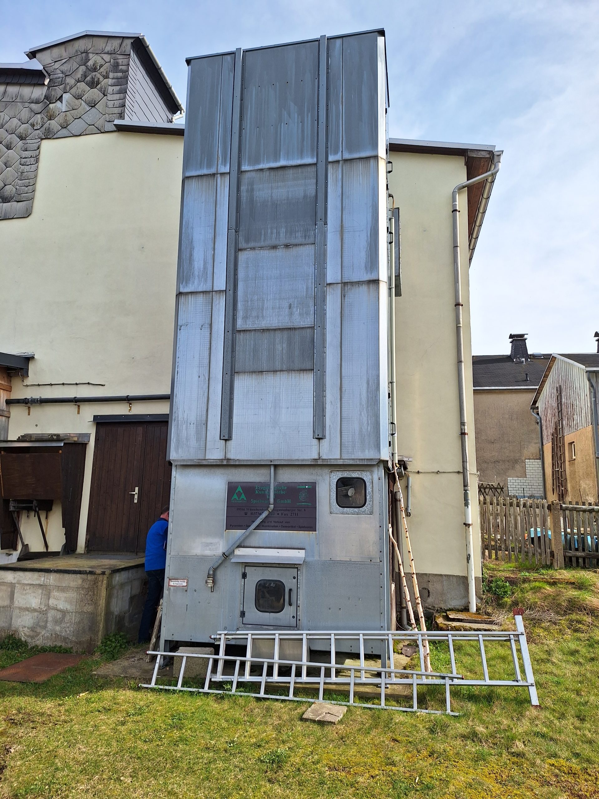 Wentylacja z brykieciarką - obrazek 3