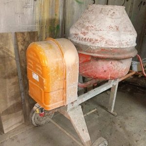 Betoniarka elektryczna